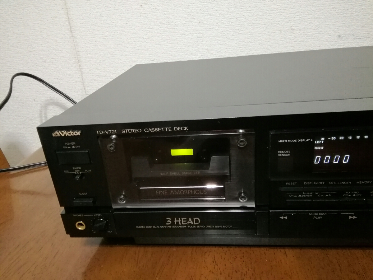 Victor ビクター 3ヘッド カセットデッキ TD-V721 中古現状品です。 ご