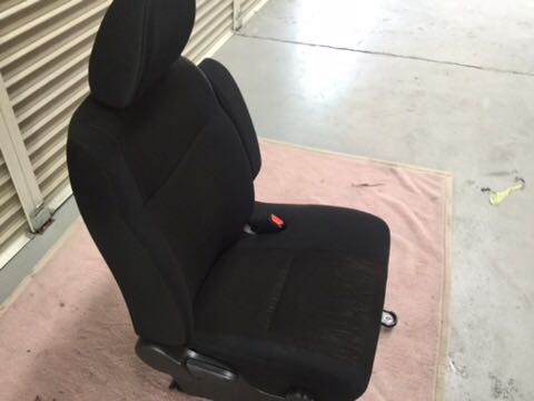 b21w デイズ ハイウェイスター 右フロントシート