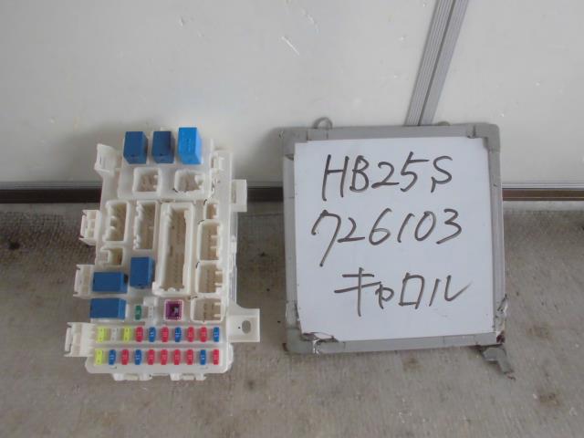 キャロル　HB25S　ヒューズボックス