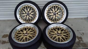 定番人気，セール ＢＢＳ ＬＭ ＧＴ-Ｒサイズ ＢＮＲ３２ １０Ｊ+２０ ２５５／３５ー１８ ４本セット(ラジアルタイヤ)｜売買されたオークション情報、yahooの商品情報をアーカイブ公開 - オークファン 5穴