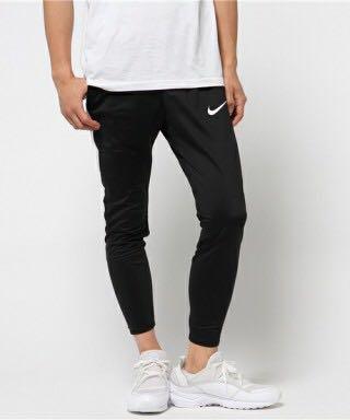 お得，限定セール 大 NIKE ナイキ スキニーテーパードジャージ パンツ(その他)｜売買されたオークション情報、yahooの商品情報をアーカイブ公開 - オークファン 男性用