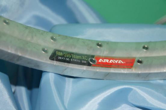 ★ＡＲＡＹＡ　ＲＭ-３９５　ＴＥＡＭ　ＸＣ　★３６Ｈ　２６×１．５０　ＥＴＲＴ　５５９★新品未使用未開封★ビンテージ　ＭＴＢ