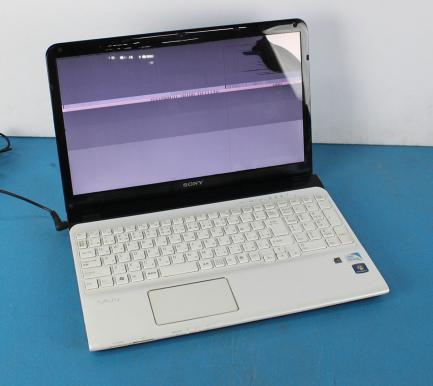 お買い得 ジャンク品♪SONY VAIO Eシリーズ SVE15113FJW/Pentium B970