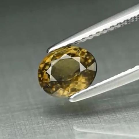 天然 カラーチェンジ ガーネット ルース 1.23ct 非加熱 アフリカ産 