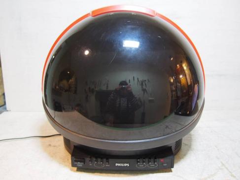  0322-07 PHILIPS / フィリップス 14S11B 14型 アナログカラーテレビ スペースエイジ(ブラウン管)｜売買されたオークション情報、yahooの商品情報をアーカイブ公開 - オークファン ブラウン管