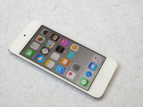ipod 美品 iPod touch 第6世代 32GB シルバー MKHX2J/A touch 6世代 本体