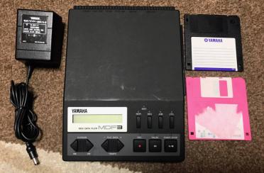 MDF3 - Yamaha MDF3 - Audiofanzine YAMAHA ☆MDF3 (2HDディスク、AC