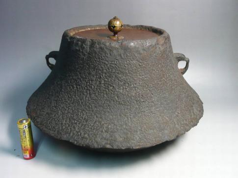 ◆即決2018◆鉄製　富士形　銅蓋　茶釜　約3リットル　お茶道具　鉄釜　鉄瓶◆