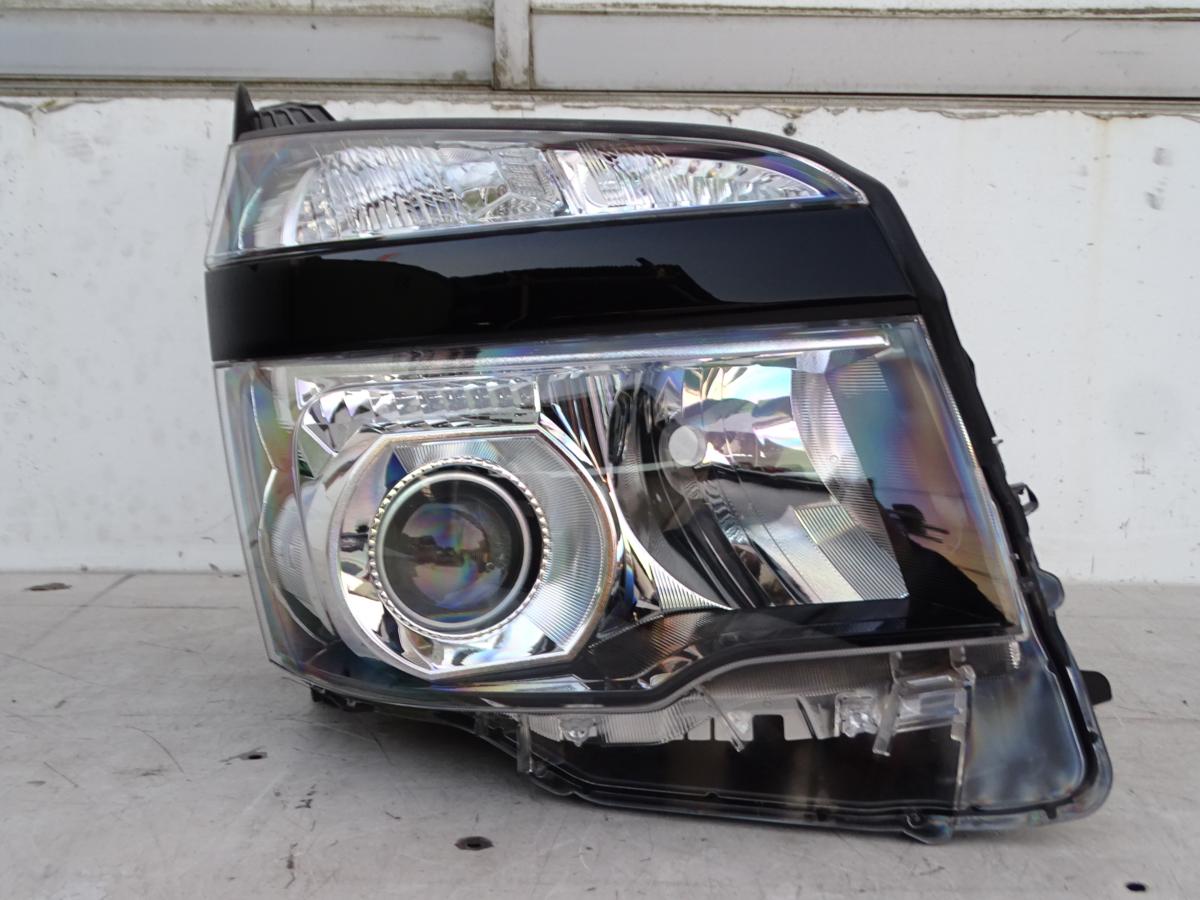 ヴォクシー 70 後期 純正 HID ヘッドライト 左右 楽天市場】ヴォクシー ノア70系に 純正交換 HID D4S ヘッドライト