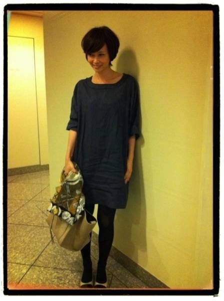 大人気，お得 訳アリ辺見えみり着定価１０万円以上Drawerシルクワンピース　クリーニング済みワンピース　ドゥロワーワンピース