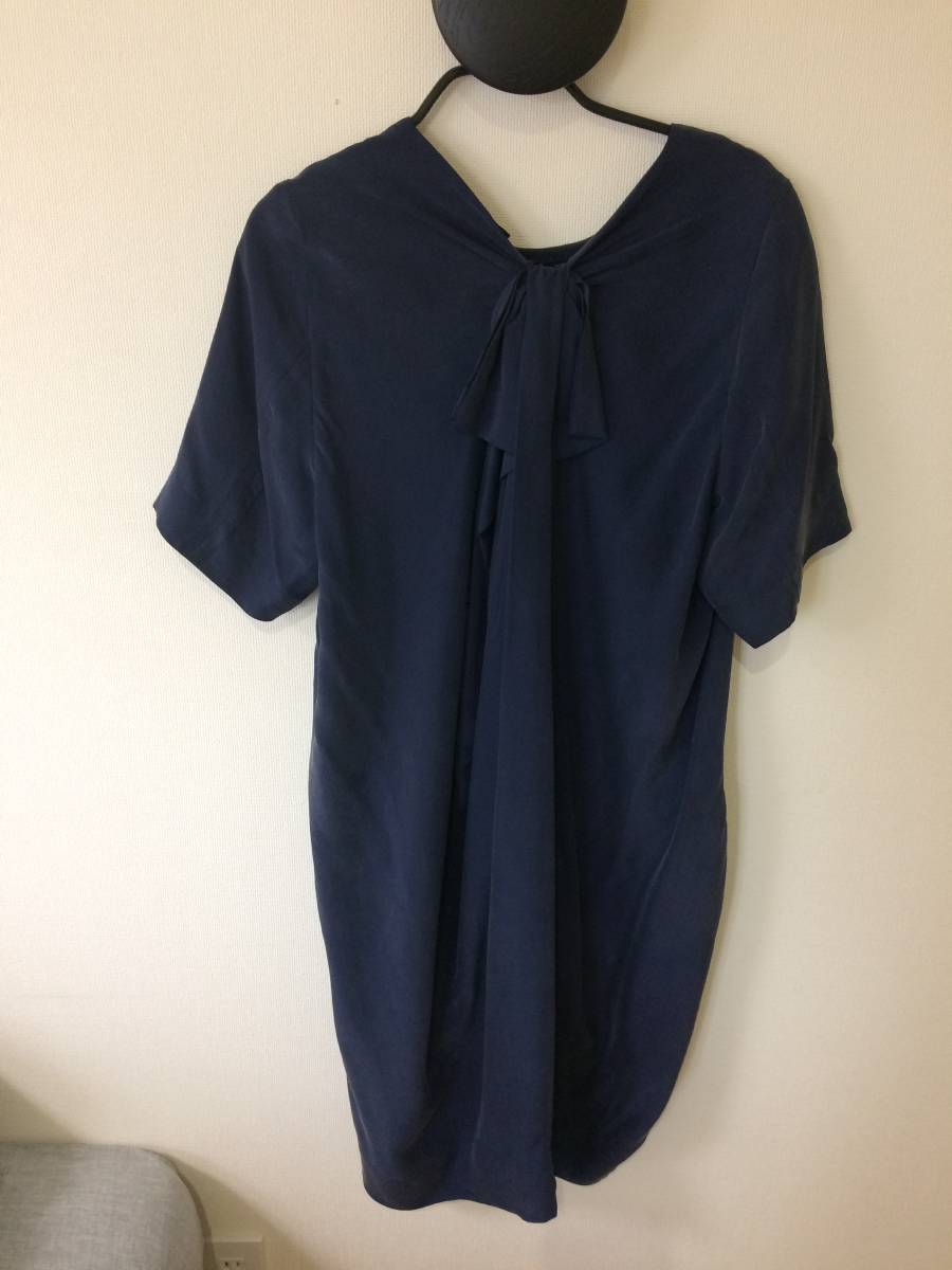 大人気，お得 訳アリ辺見えみり着定価１０万円以上Drawerシルクワンピース　クリーニング済みワンピース　ドゥロワーワンピース