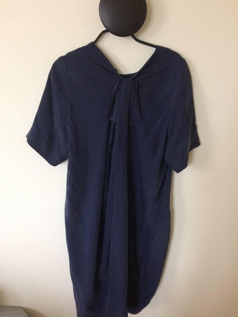 大人気，お得 訳アリ辺見えみり着定価１０万円以上Drawerシルクワンピース　クリーニング済みワンピース　ドゥロワーワンピース