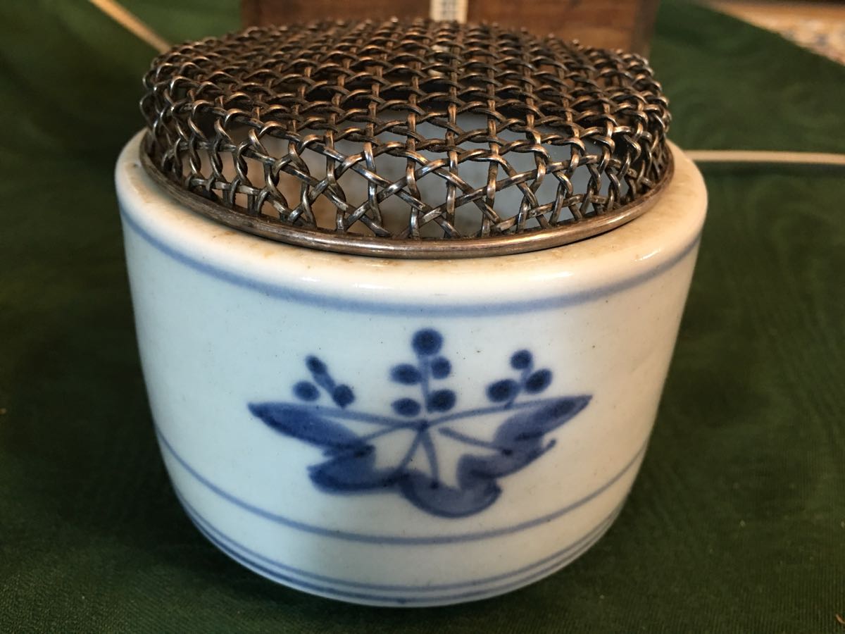 献上手古伊万里焼大香炉 古伊万里 | 琳派古伊万里様式香炉｜有田焼なら 