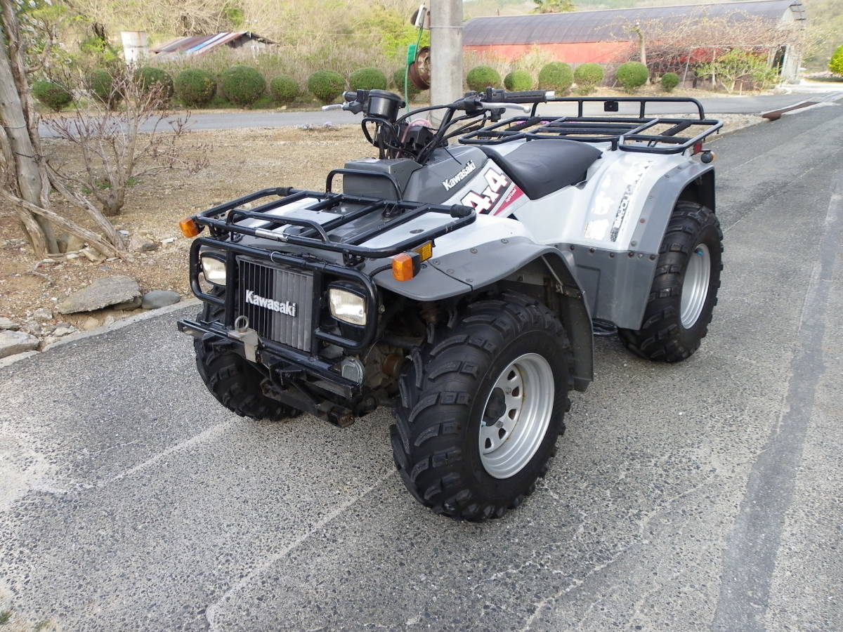 Kawasaki KLF400－B1(BAYOU 400cc 4×4) 一部地域無料配送し 