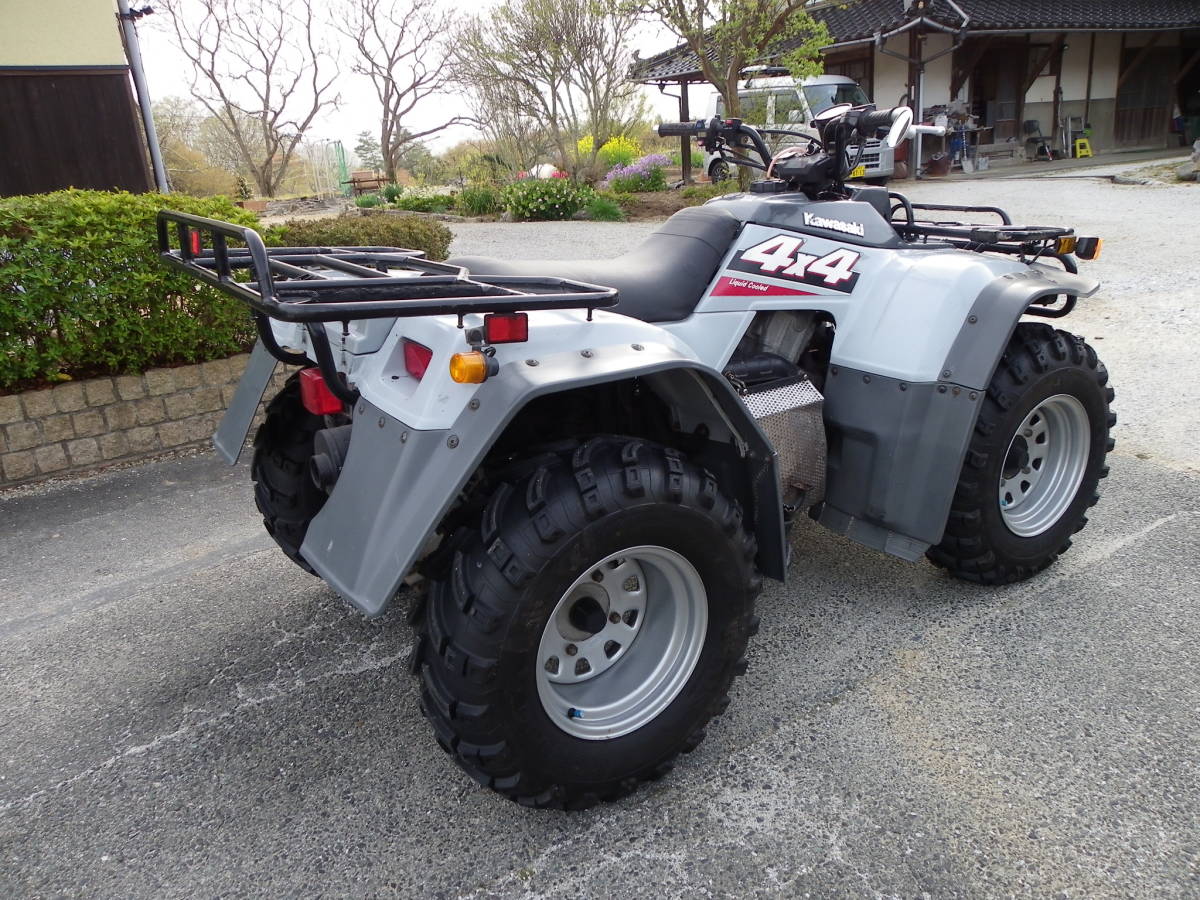 Kawasaki KLF400－B1(BAYOU 400cc 4×4) 一部地域無料配送し 