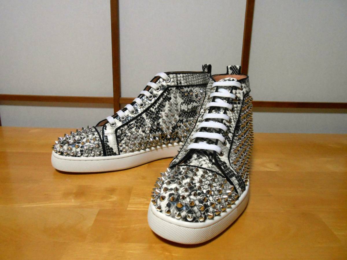 Christian クリスチャンルブタン Louboutin スタッズ FLAT パイソン 