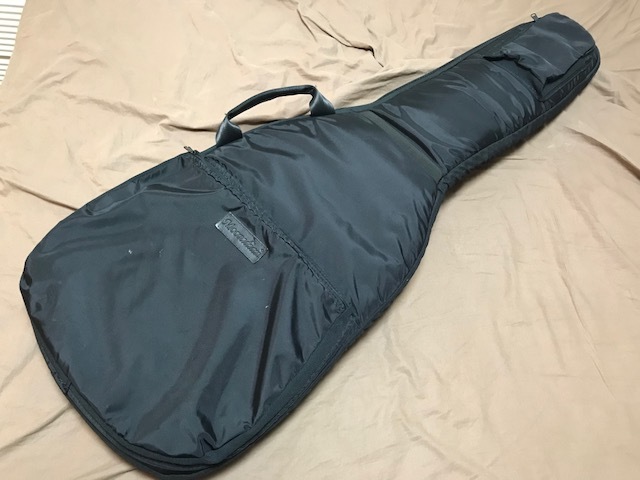 Mooradian　ベースケース　名品100～格安売り切り　コンディション良好です。　MONO