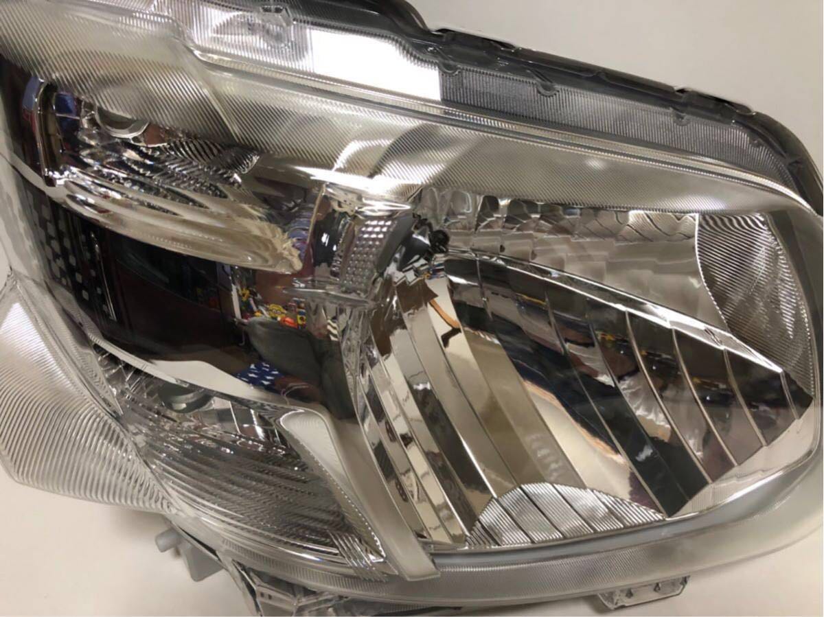 ダイハツ タント LA600S 右ヘッドライト 右ヘッドランプ ヘッドライト ヘッドランプ