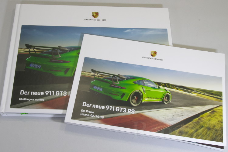 ポルシェ NEW 911 (991-2) GT3 RS ハードカバー カタログ ドイツ語 2018 2冊