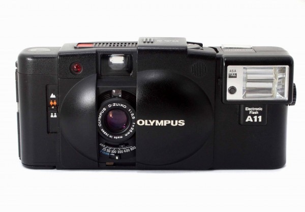 ☆完動・美品☆オリンパス OLYMPUS XA2 ブラック A11ストロボ付き XA2