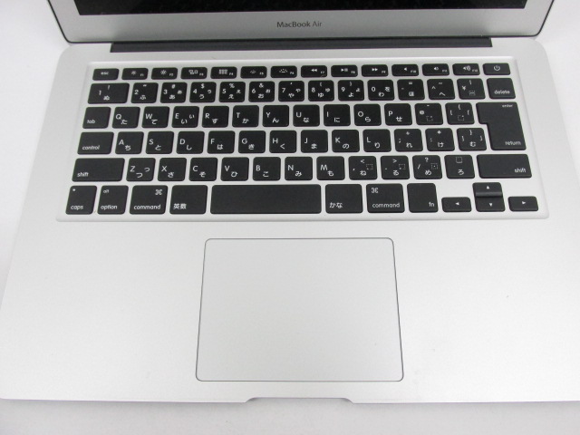 ジャンク MacBook Air 11インチ (Mid 2013) Core i5 1.3GHz⁄4GB⁄SSD