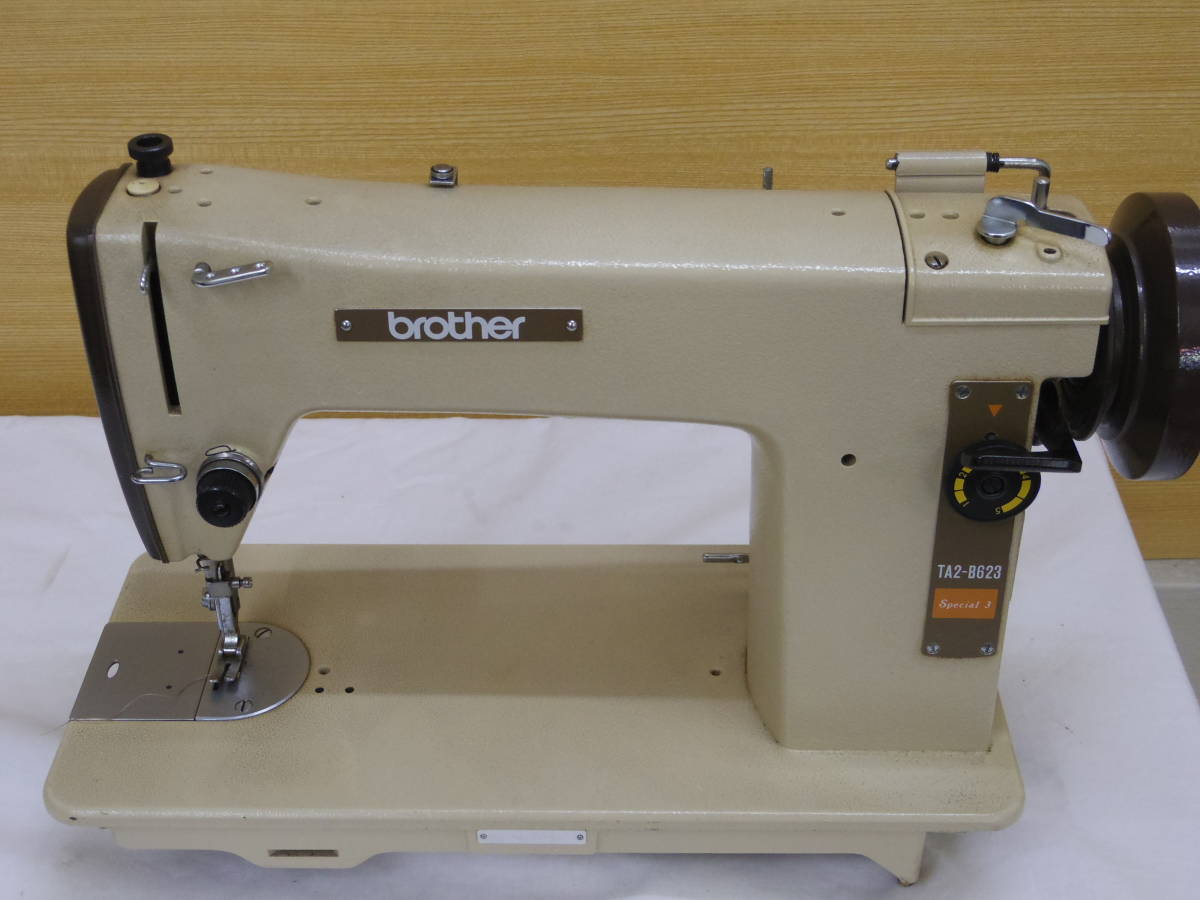 ブラザー中古足踏ミシン・ロックミシン 2台まとめて出品