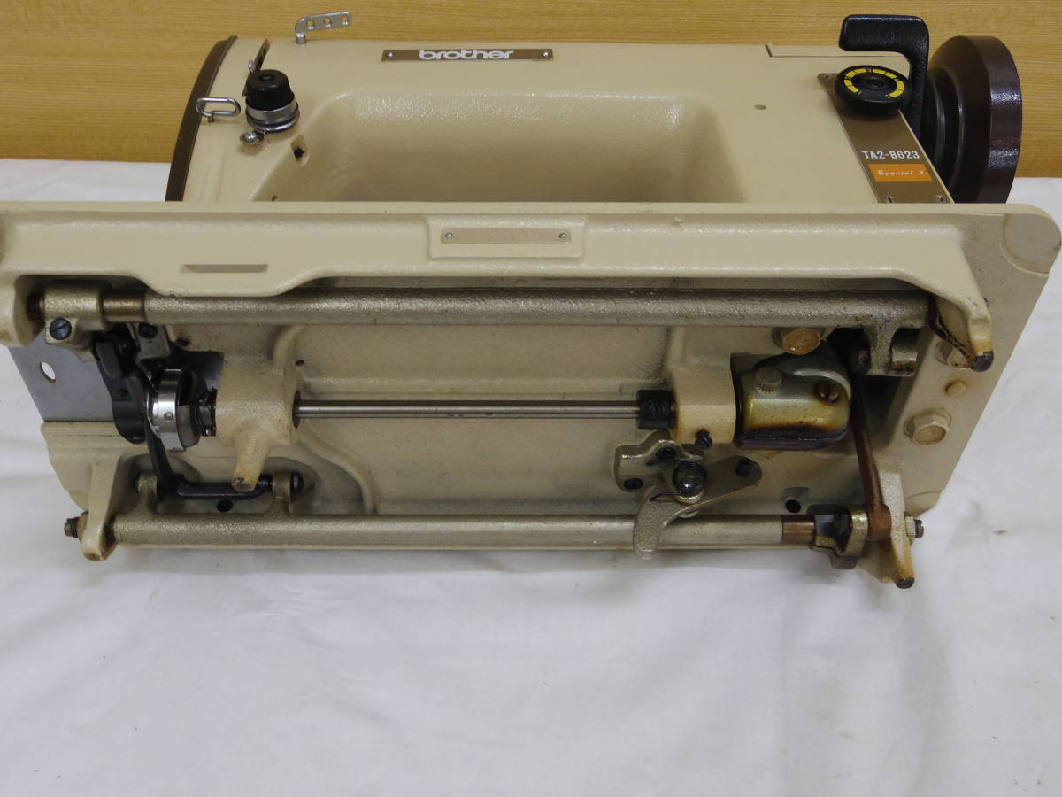 ブラザー中古足踏ミシン・ロックミシン 2台まとめて出品
