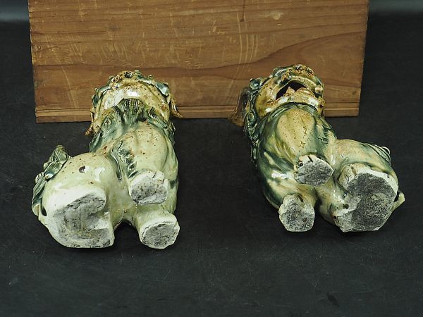 中国 明時代 緑釉獅子置物 一対 箱付 古美術唐物古玩骨董品 AE0167 竹