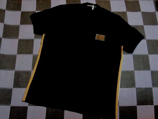 DOLCE＆GABBANAドルチェ＆ガッバーナ本物 半袖Ｖネックトップス（半袖Tシャツ）　サイズ56 新品同様・超美品●ドルガバグッチフェンディー