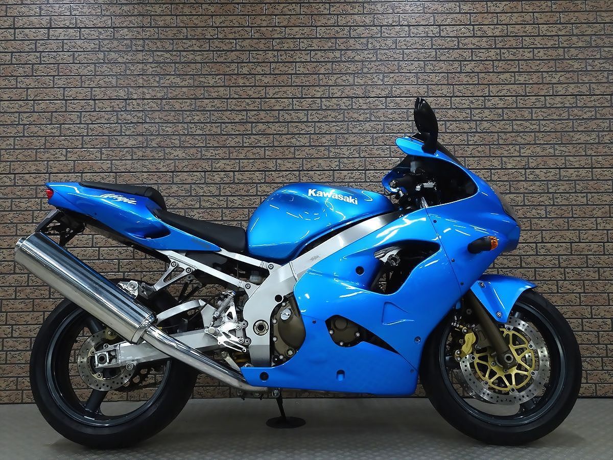 ☆ZX-9R☆車検付きで即納車可能！☆希少なF型モデルが超激安価格でご