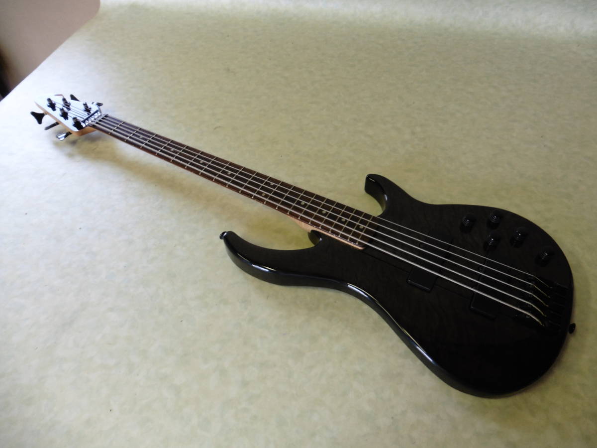 Y20074 PEAVEY MILLENNIUM AC BXP 5弦エレキベース Peavey AC BXP Red