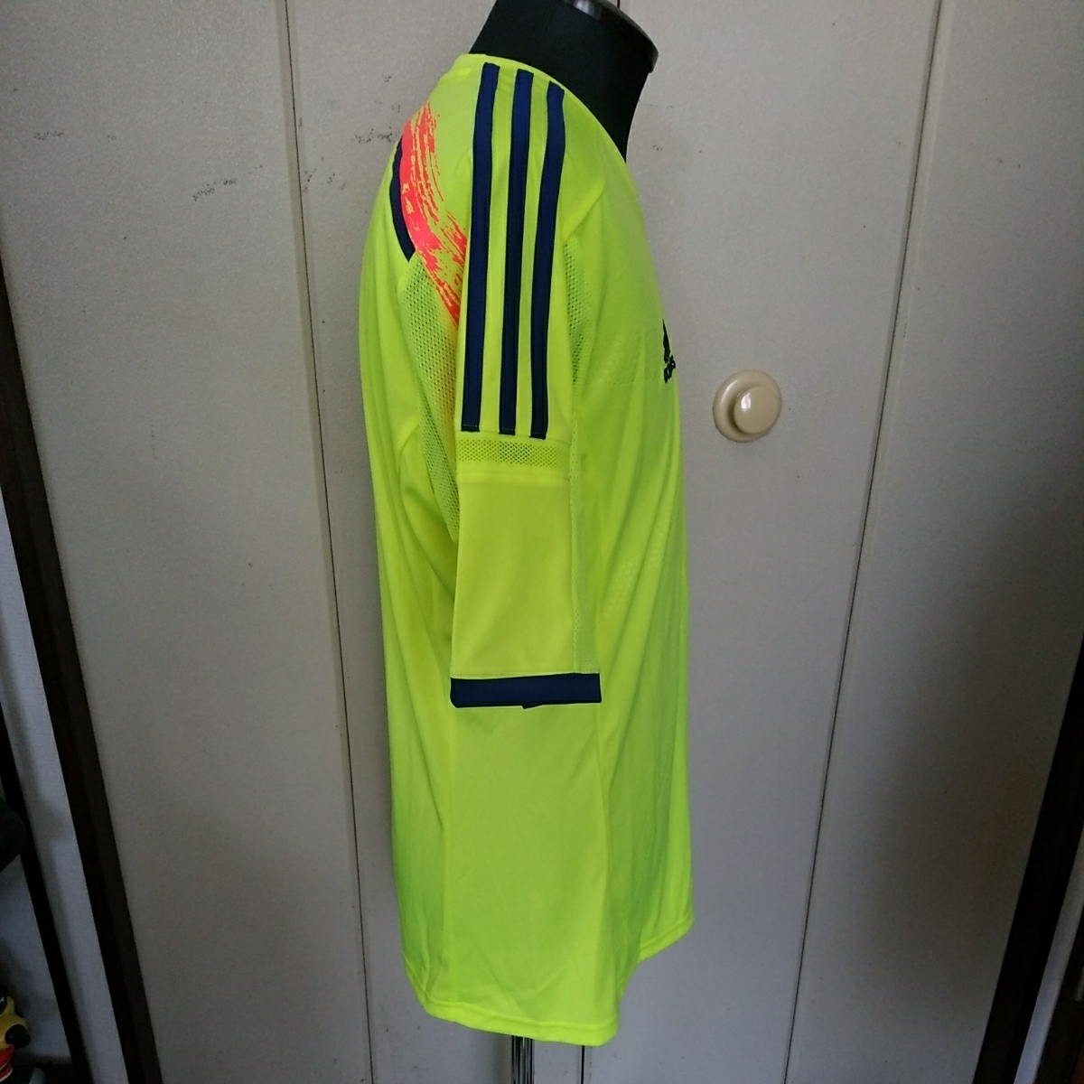 日本代表　アウェイ　黄色　adidas　アディダス　未使用