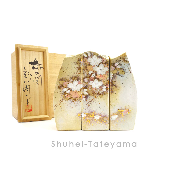 【大人気，大得価】 名品 立山周平 作 桜の図 白釉金彩 陶酔 花器 花瓶 共箱 花生 骨董 北&xi;TK(色絵磁器)｜売買されたオークション情報、yahooの商品情報をアーカイブ公開 - オークファン 陶磁一般