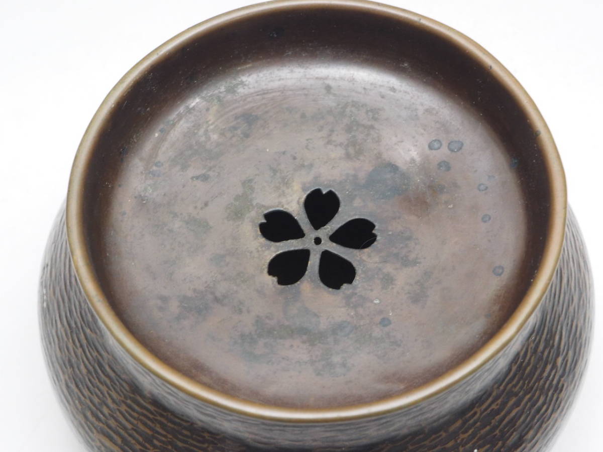 金属製彫刻装飾丸型 茶道具 銅器 建水 茶こぼし 彫刻 金属工芸 紙箱 Yahoo!オークション - (金属工芸) 「金正堂」銅製 の落札相場・落札