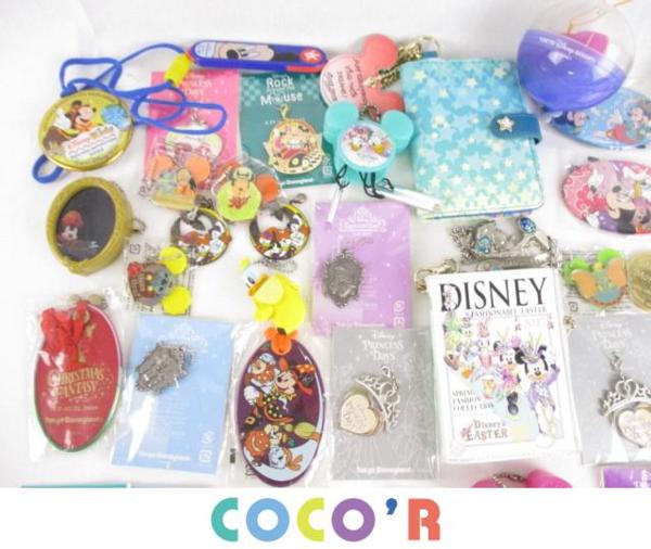 【同梱可】中古品 ディズニー ミッキー パスケース 2017 イースター シンデレラ チャーム 等 50点グッズセット