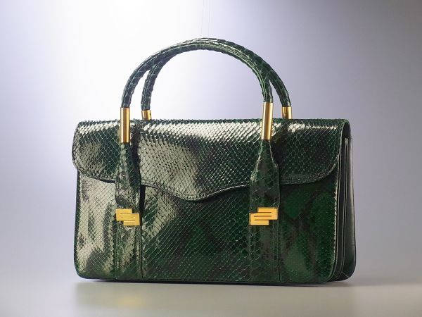 T3976【高級皮革】本物◎リアルパイソンレザー/本ヘビ革*ゴールド金具 