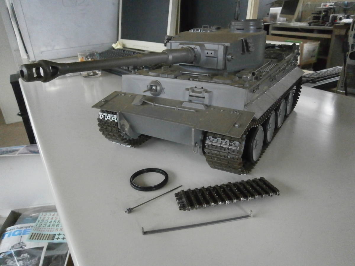 バンダイ 1/15 タイガー1戦車 リモコン(R/C)モデル ジャンク品 【公式