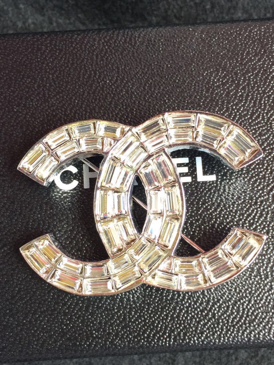 01P シャネル ココマーク ブローチ CHANEL ラインストーン ロゴ ココ 