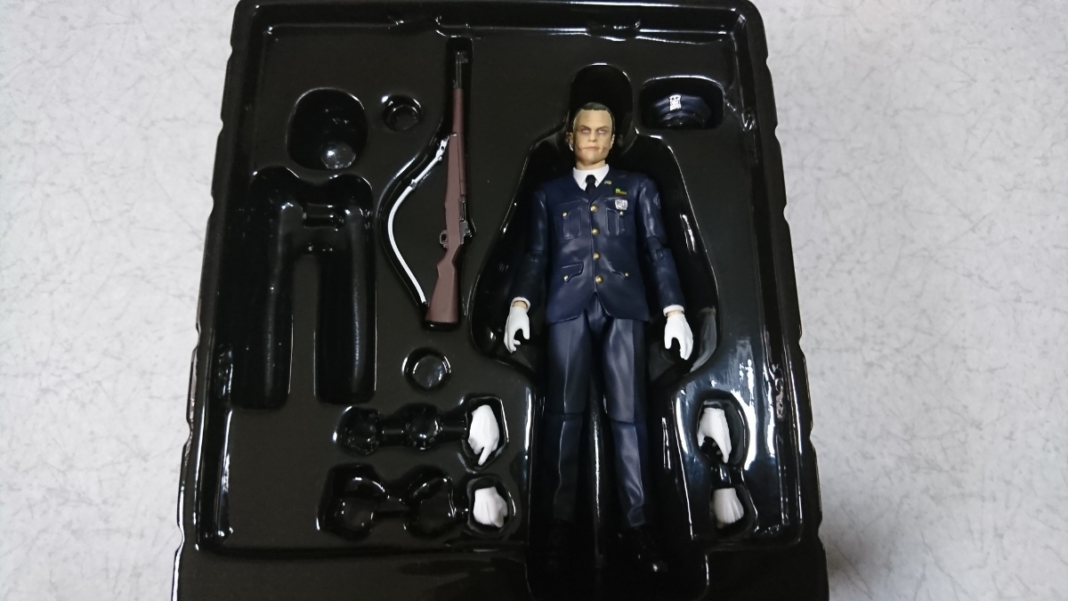 中古品。パーツに欠品あり。マフェックス MAFEX No.062 ダークナイト