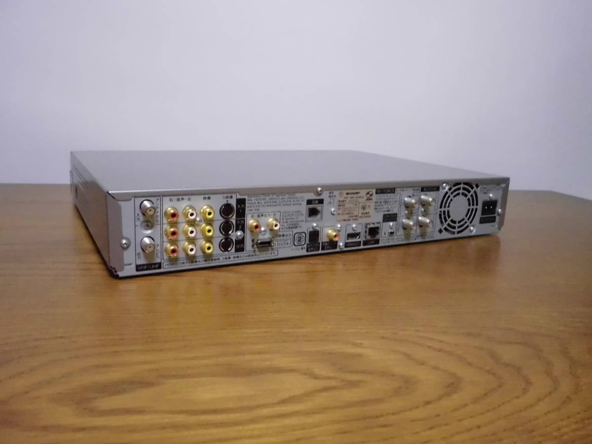 シャープ BD-HDW75 HDD/BD 2番組W録 500GBリモ等フル装備！ ブルーレイ