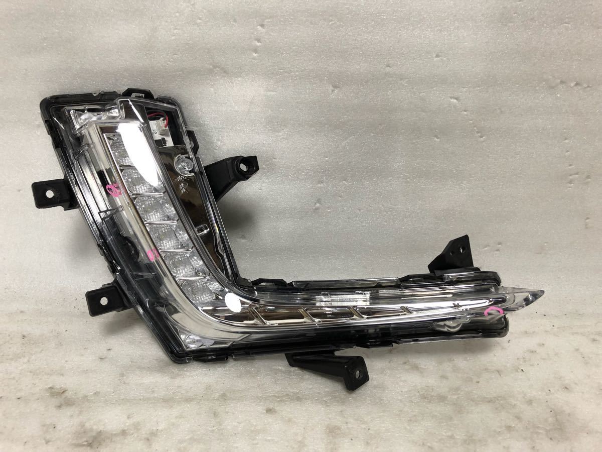 1330 スイフト ZC72S 後期 フロントバンパー 右デイライト LED STANLEY
