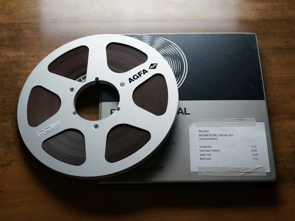 定番人気，セール Tape型番不明 2TR38cm Agfa Metal Reel with 1/4&rdquo;&times;3600ft Audio Tape Used 10号オープンリール(オープンリールデッキ)｜売買されたオークション情報、yahooの商品情報をアーカイブ公開 - オークファン オープンリールデッキ