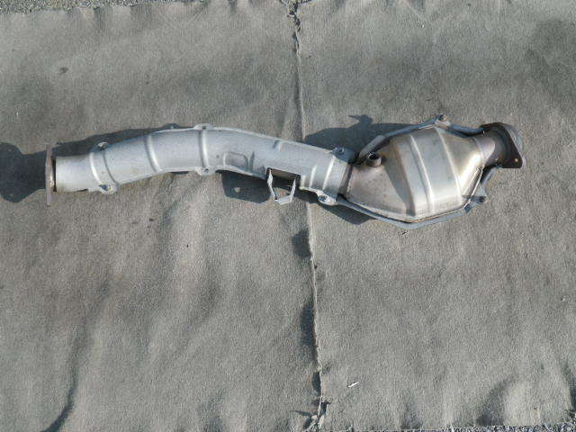 レガシィW GT/BP5◇フロントパイプ触媒②中古品 4326 【公式通販】