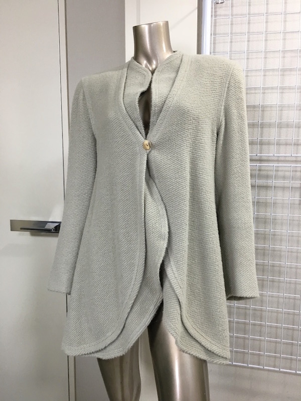 18Y80913H美品 GIORGIO ARMANI アルマーニ レディース 検) コート ジャケット ジャンバー ダウン アウター トップス カットソー ワンピース