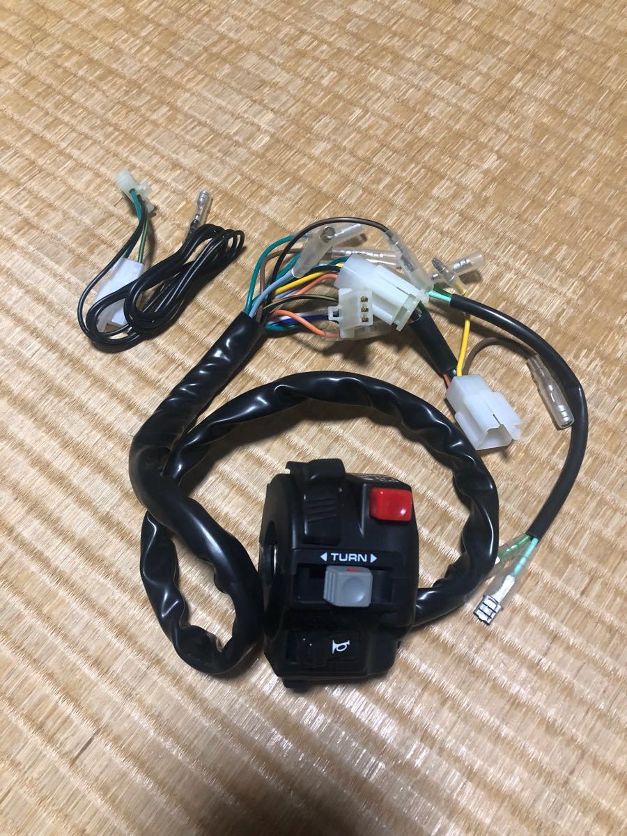 デイトナ 65602 プッシュキャンセル式 集合スイッチ APE100 APE50 XR50