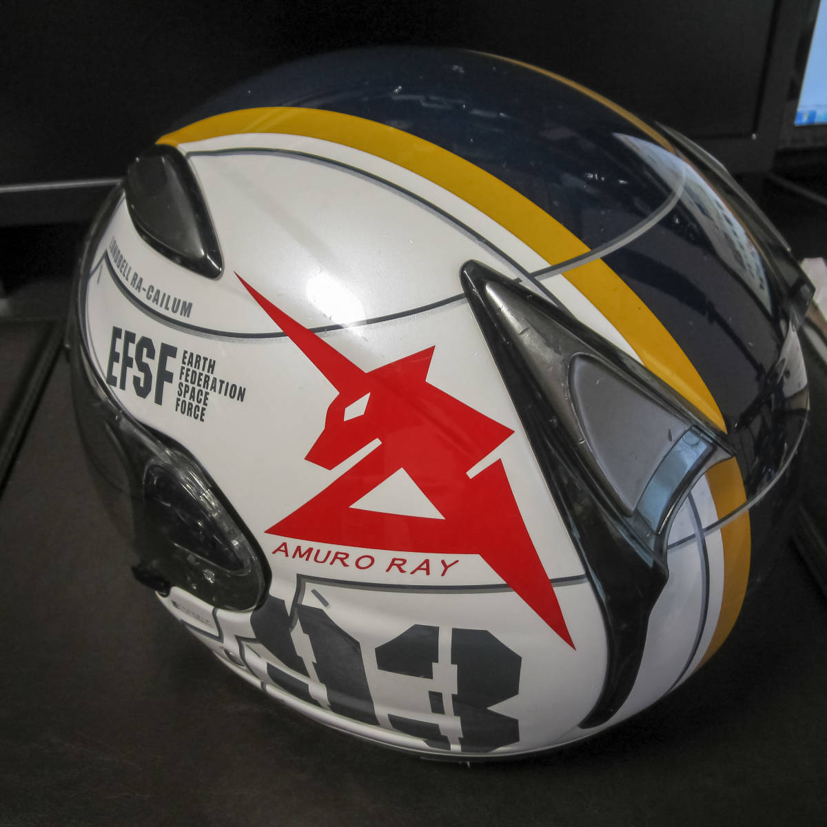 値下げ [中古・限定] 機動戦士ガンダム バイクヘルメット TYPE RX-93