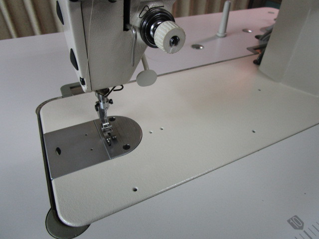 □工業用ミシン 自動糸切本縫い JUKI DDL－5570N SC