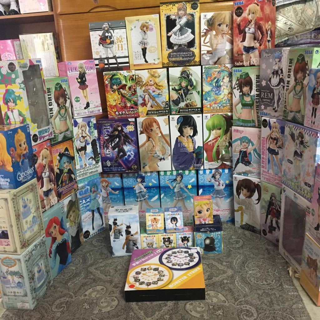 美少女のフィギュア ラブライブ 艦これ 初音ミク ディズニー モンスト他 約50体 49体 コミック アニメ 売買されたオークション情報 Yahooの商品情報をアーカイブ公開 オークファン Aucfan Com