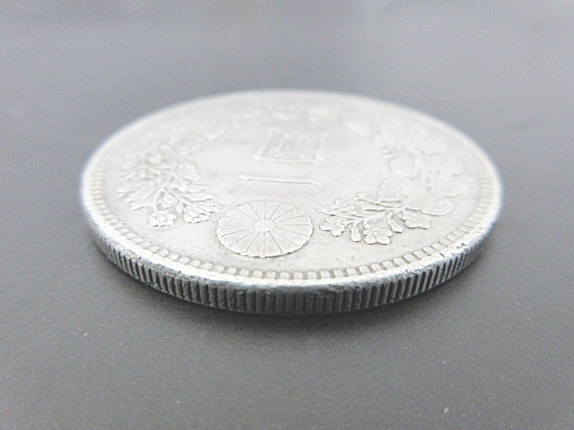 明治三十七年 古銭 1円銀貨 銀貨 明治37年 新1円