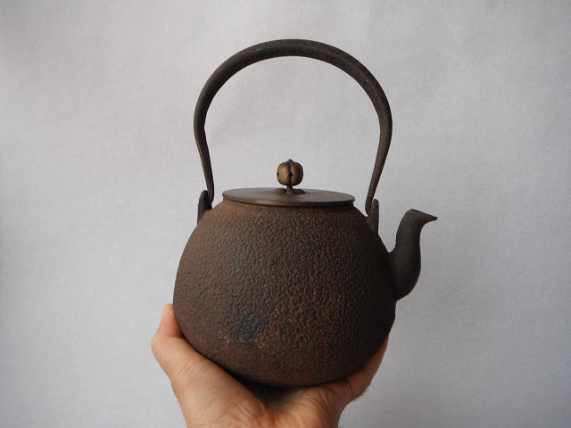 D-4 アンティーク 鉄瓶 やかん 時代物 古道具 茶道具 当時物 インテリア D-4 アンティーク 鉄瓶 やかん 時代物 古道具 茶道具 当時物